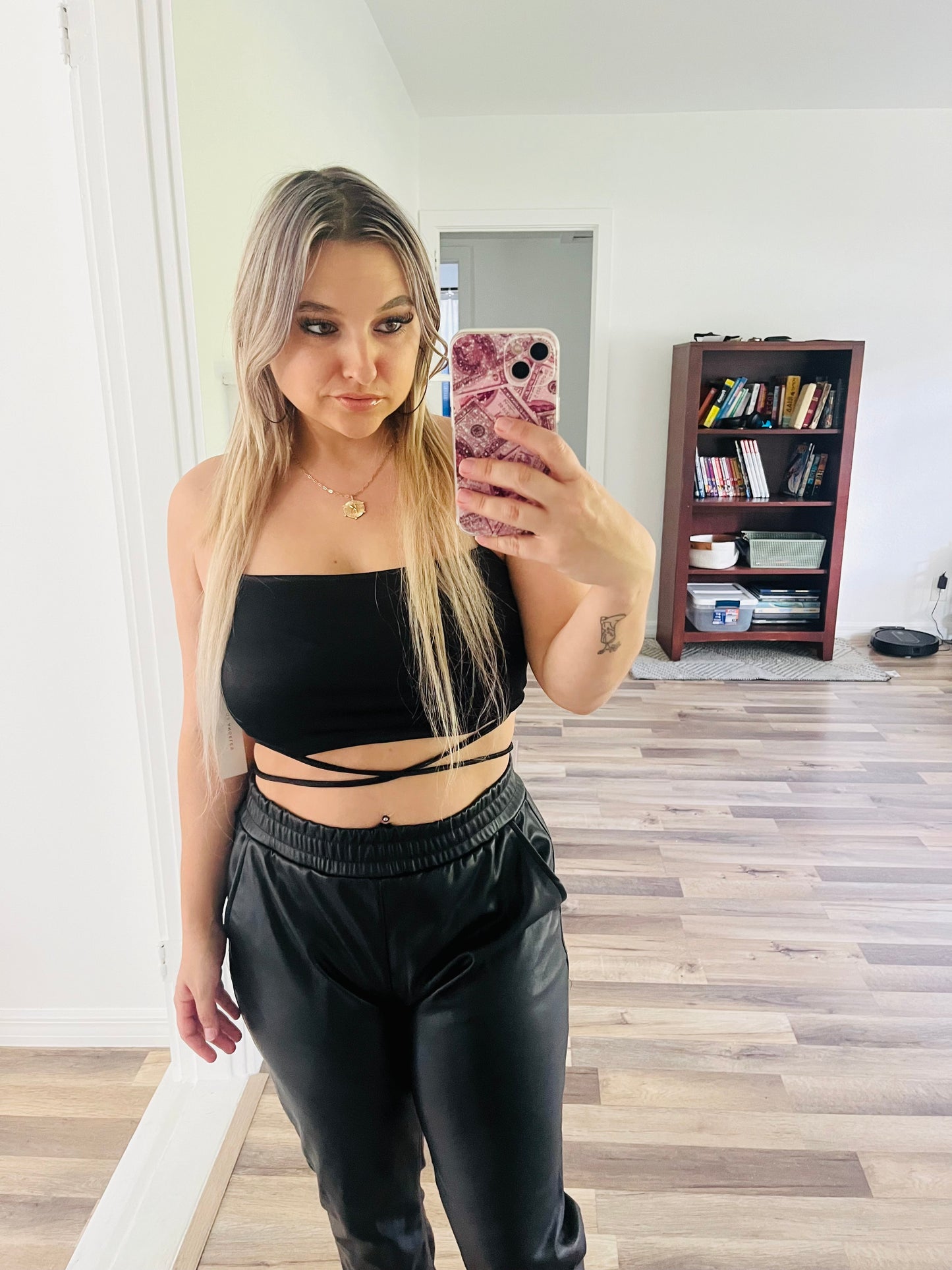 Timing black cross crop top