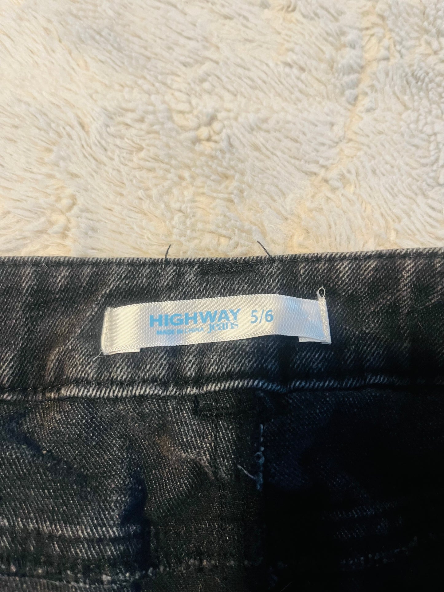 High way denim skirt