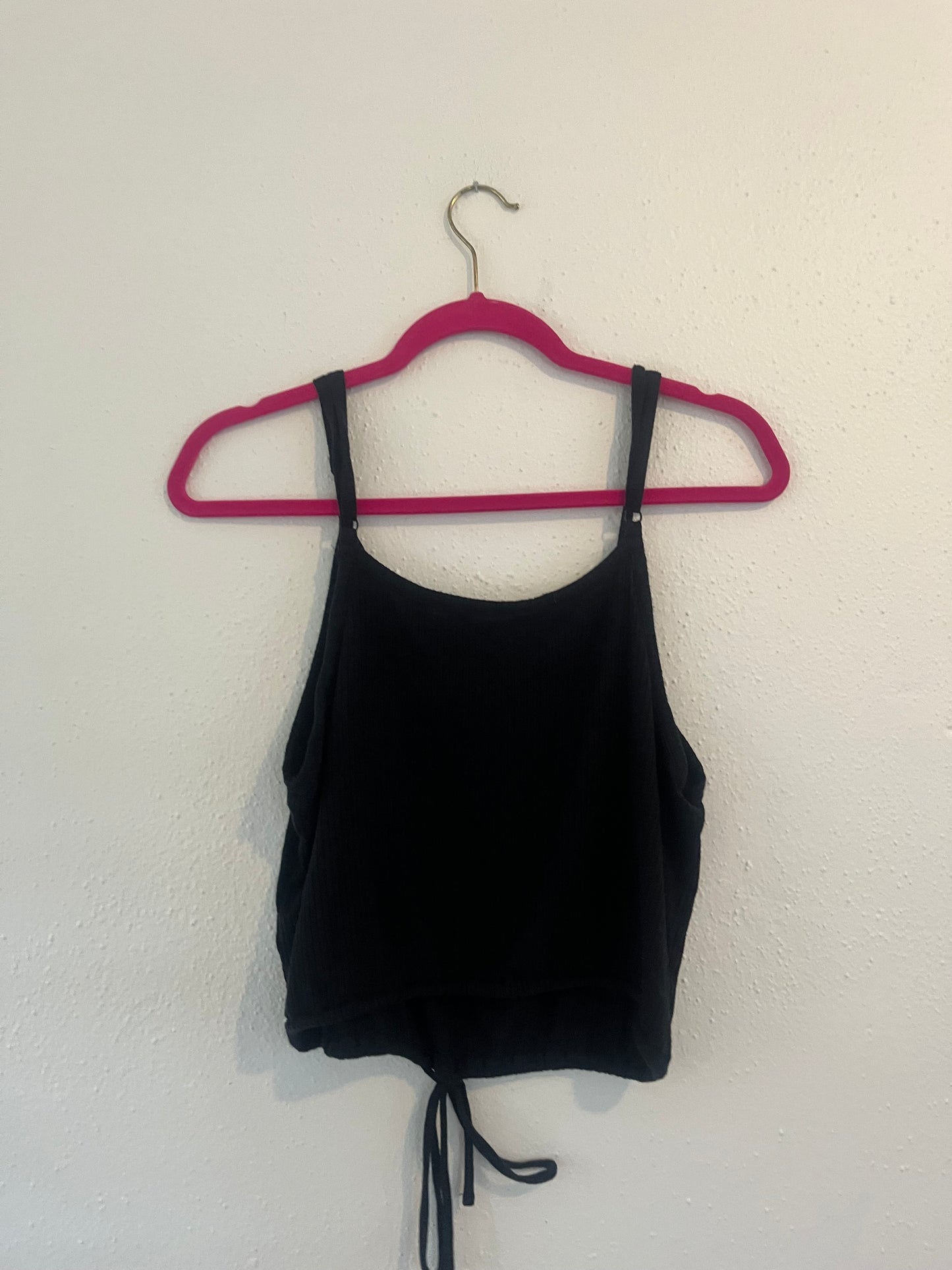 Arie black tank top