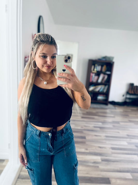 Arie black tank top