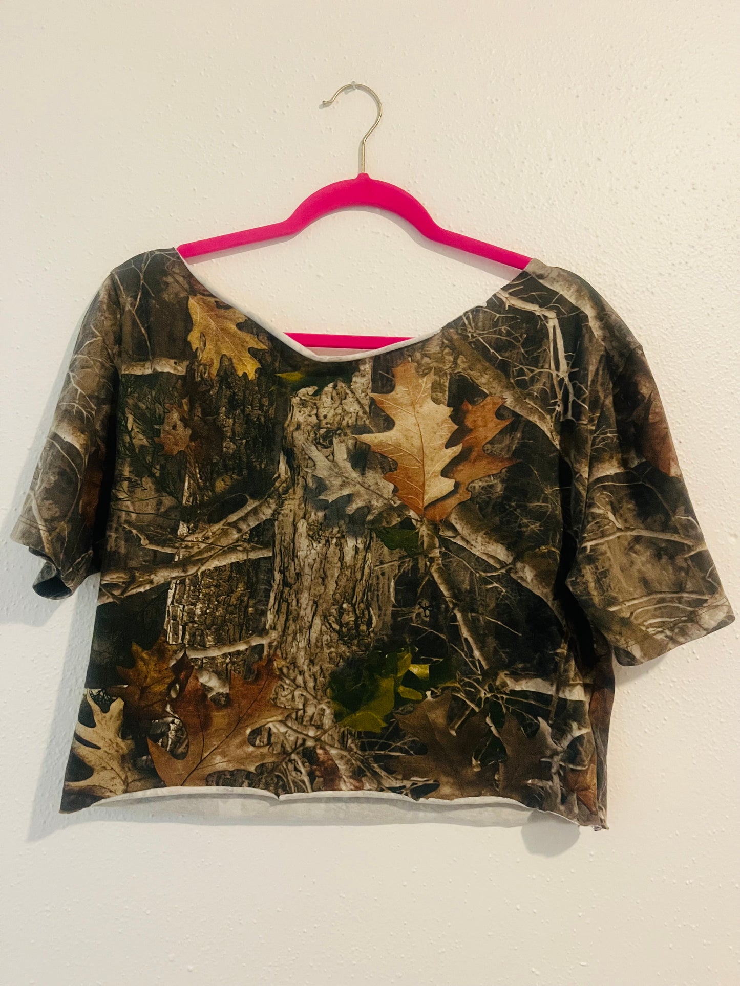 Off the shoulder camo Kay