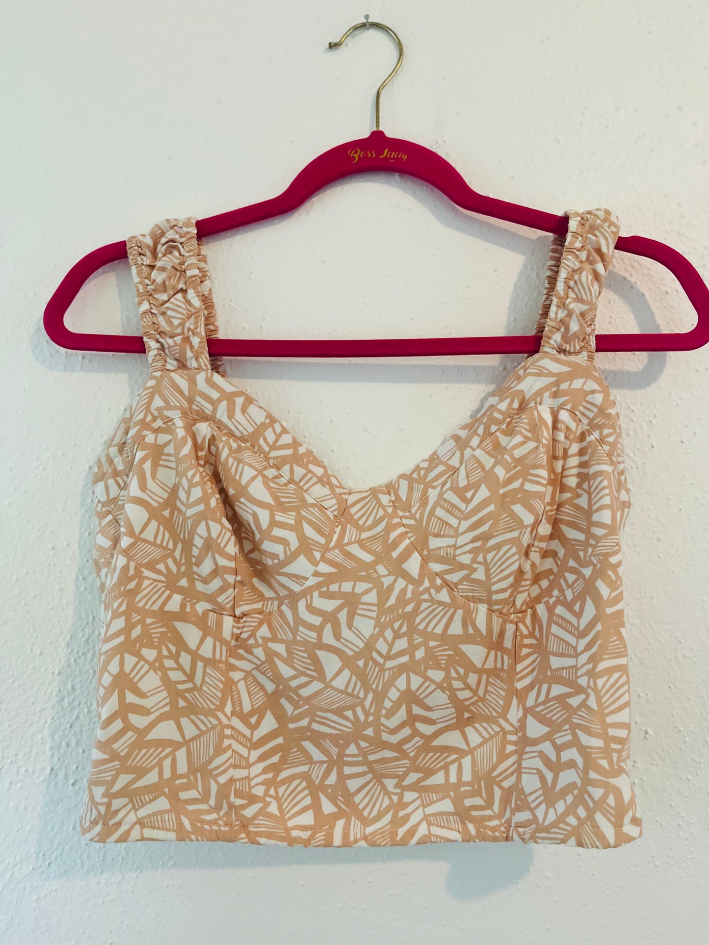 Beige floral crop tank top