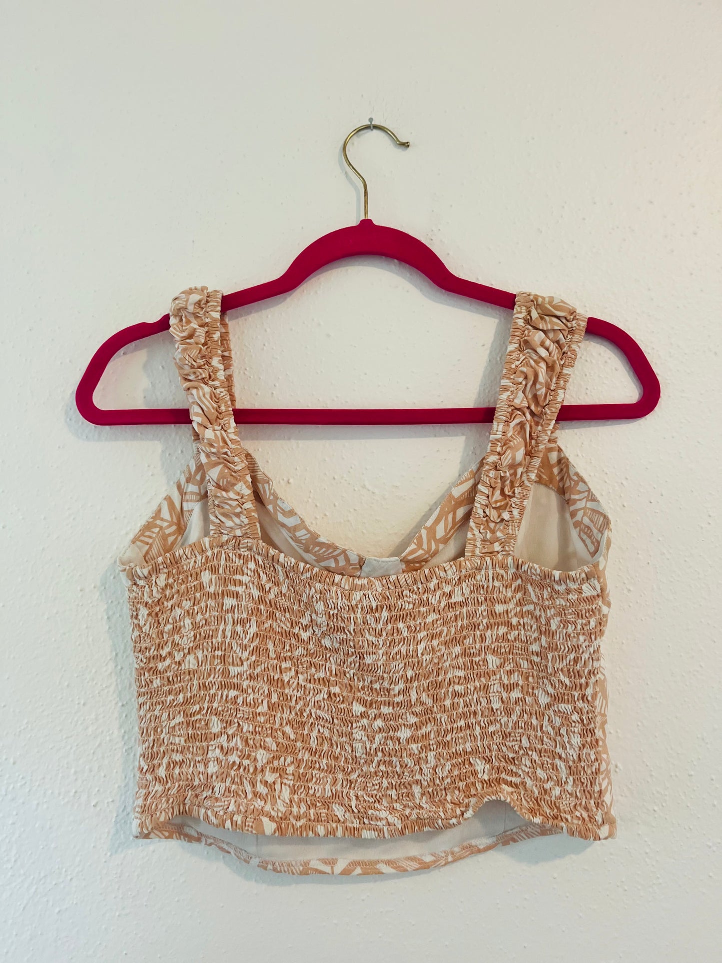Beige floral crop tank top