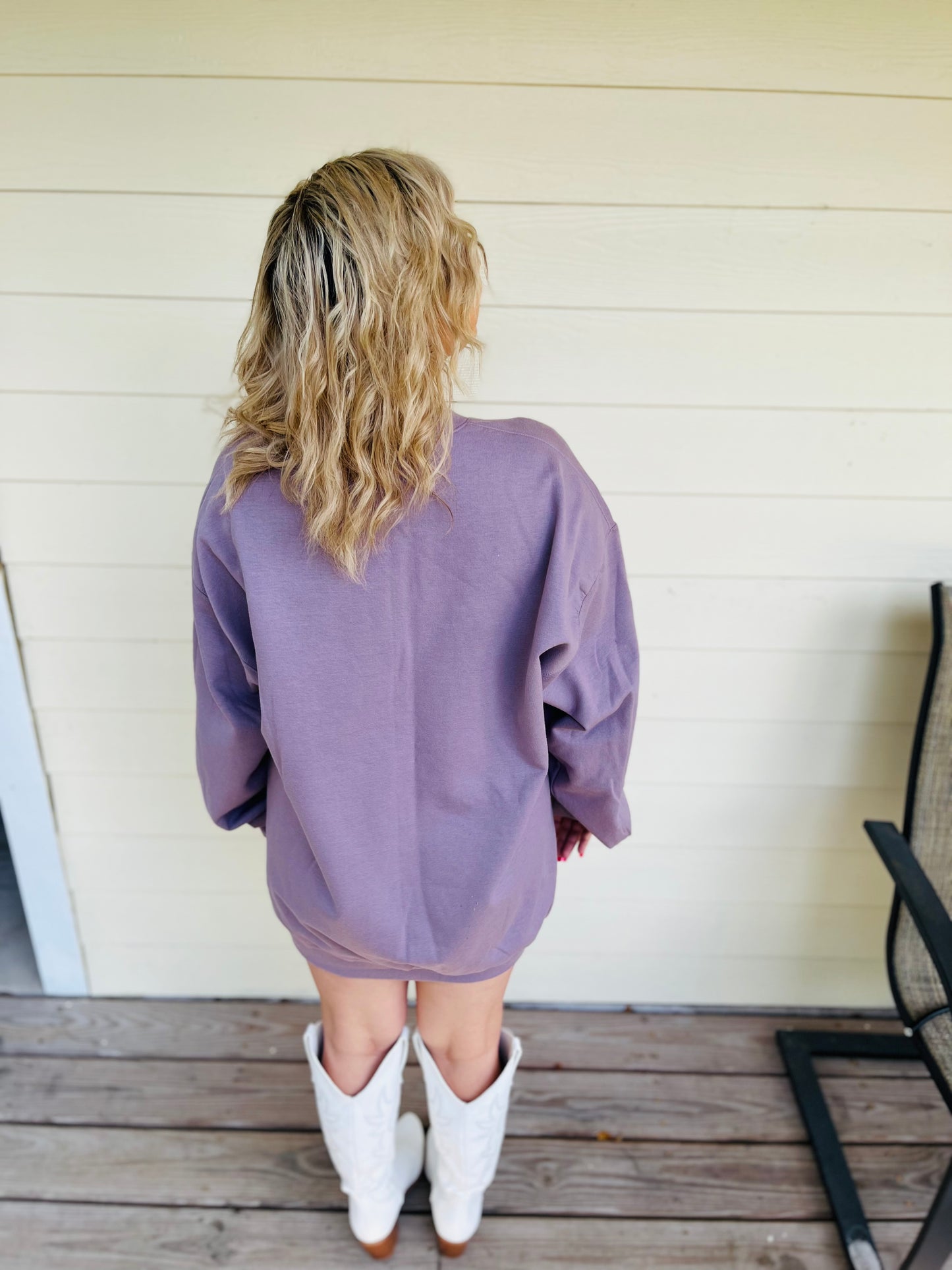 Kay’s Healing Era Sweatshirt