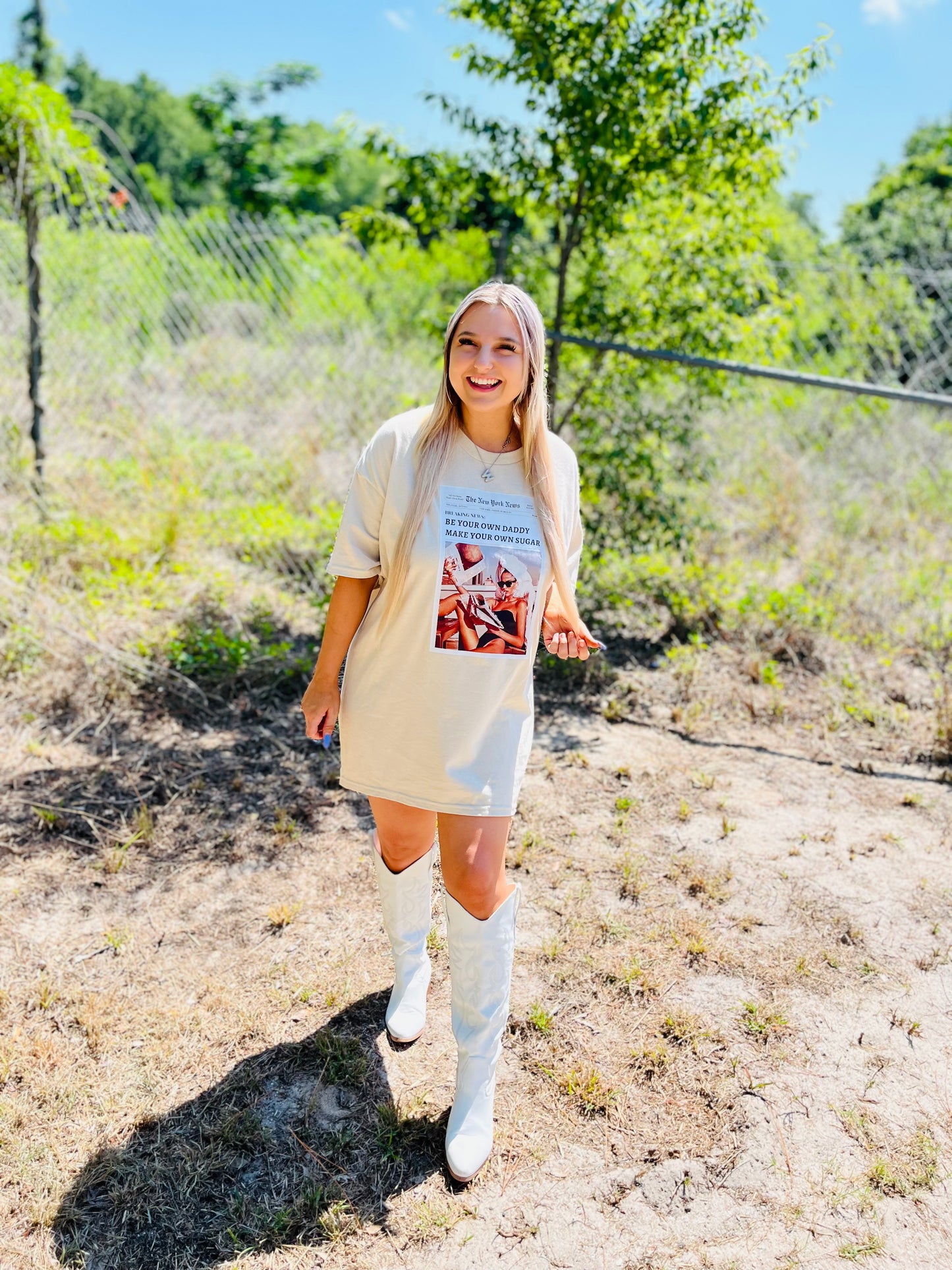 Be your own daddy graphic tee